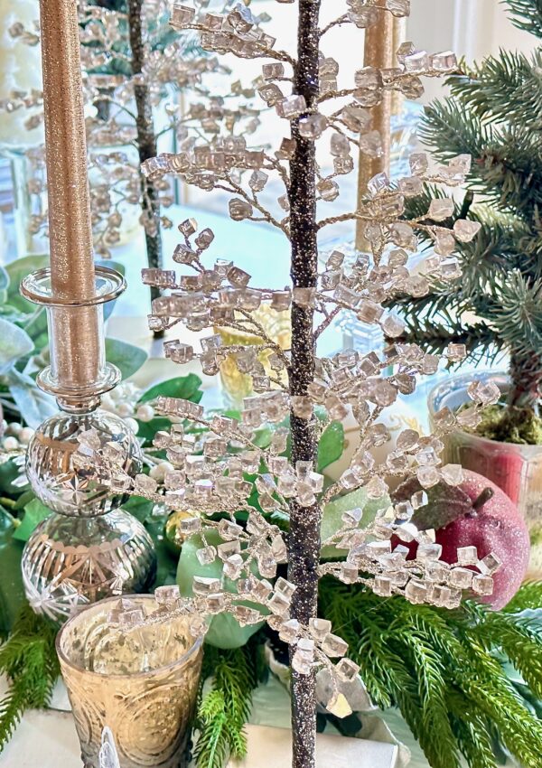 A Christmas Winter Wonderland Tablescape Design