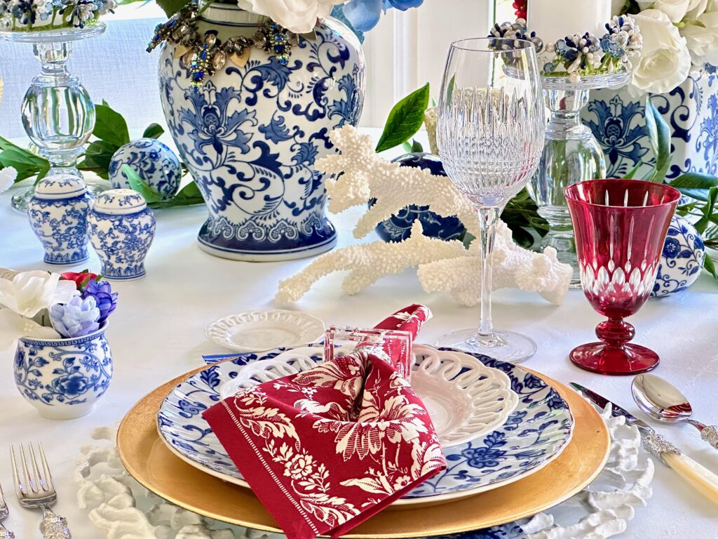 An Elegant 4th of July Table Design With Blue And White Accents