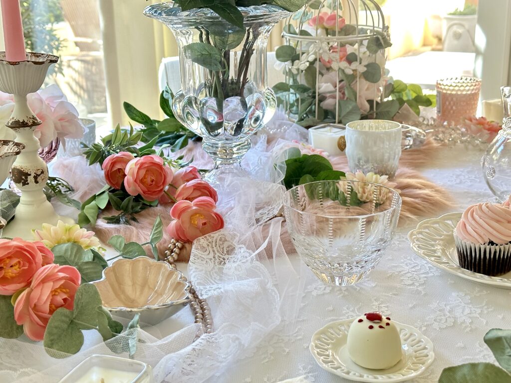 Romantic Picnic Valentine's Day Table Design