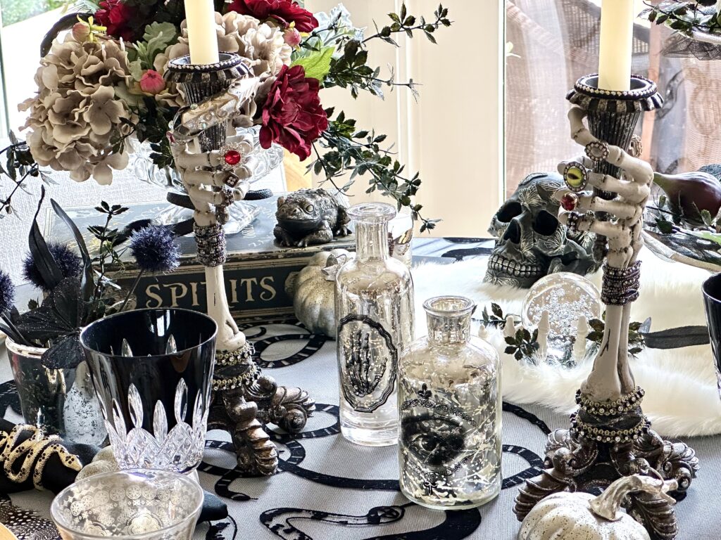 Spooky Manor Halloween Table Design