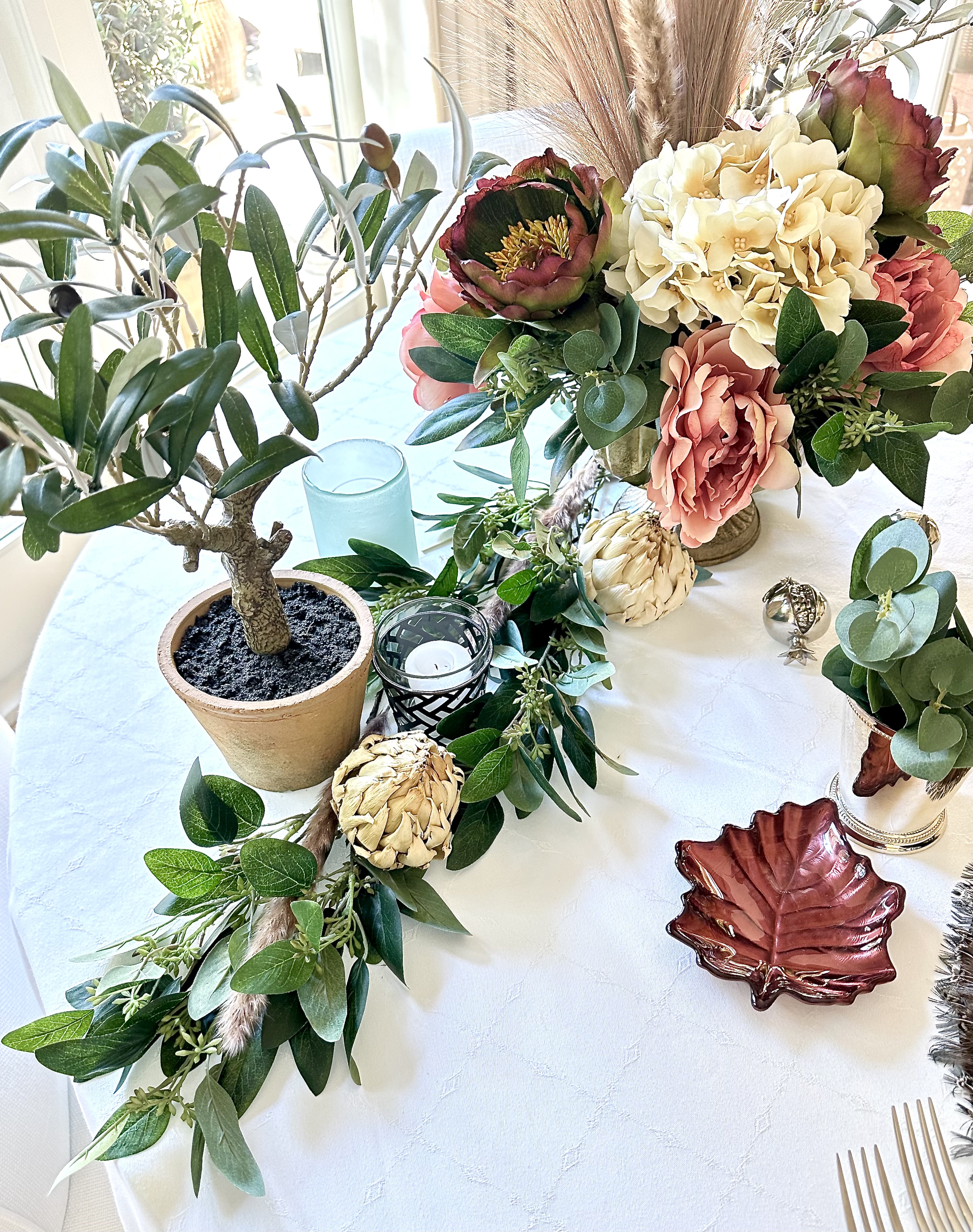 A Fall Tablescape with Beautiful Organic Accents