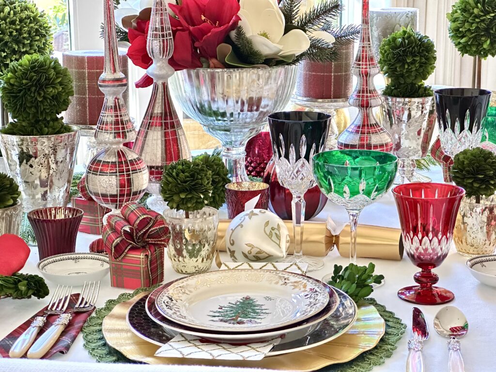 A Tartan Christmas Tablescape