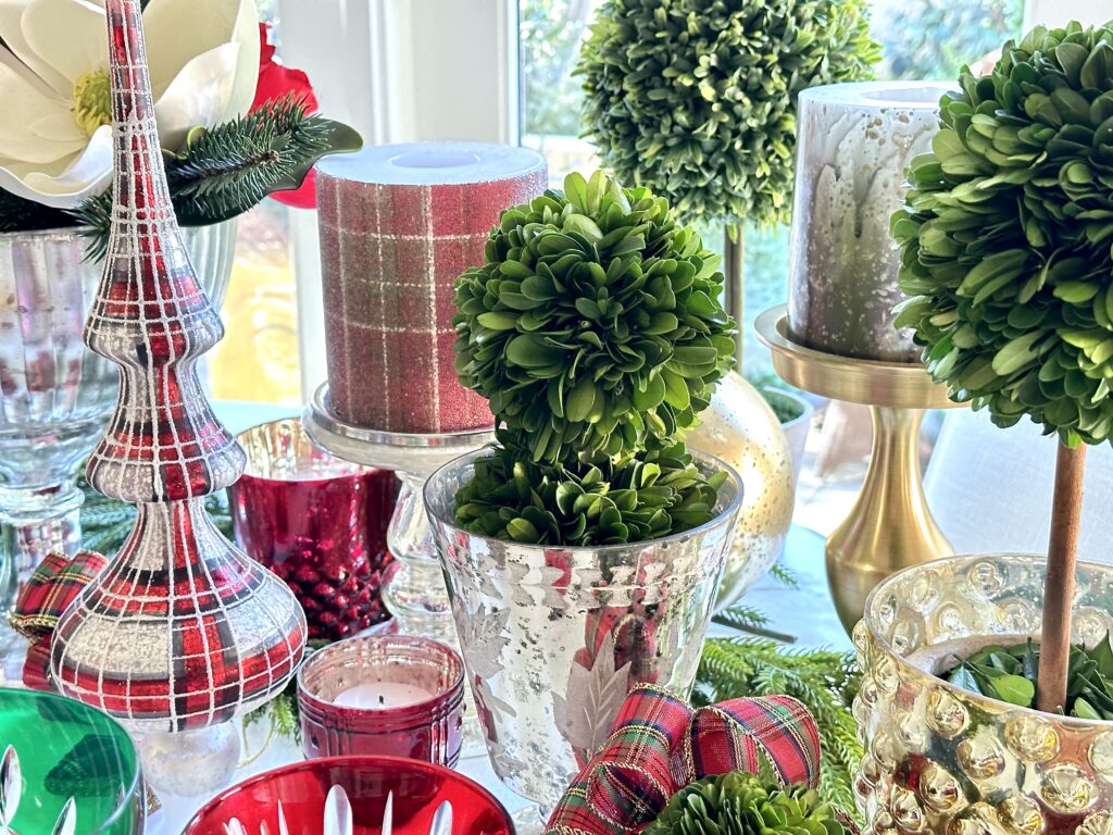 A Tartan Christmas Tablescape