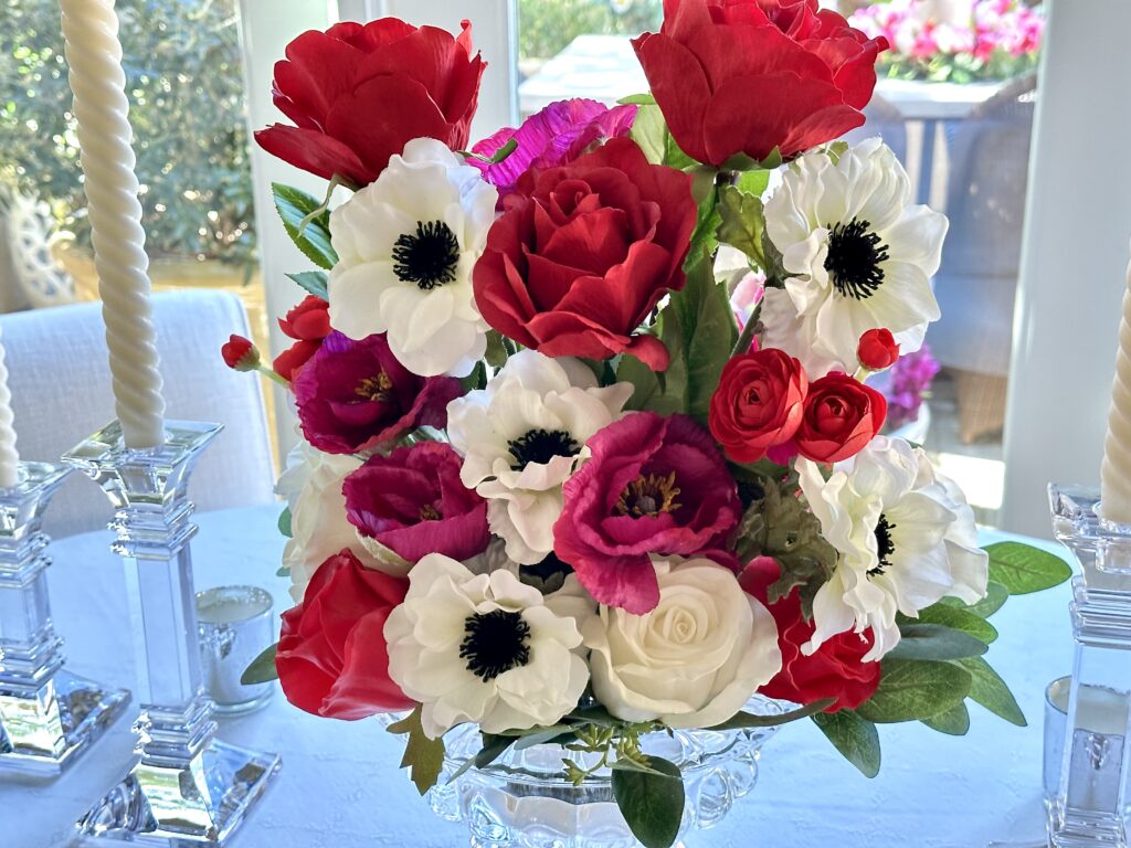 A Red and White Valentine’s Day Tablescape