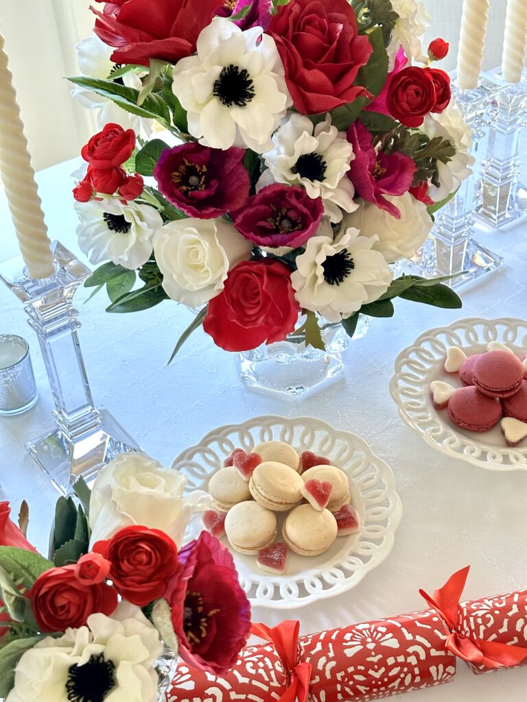 A Red and White Valentine’s Day Tablescape