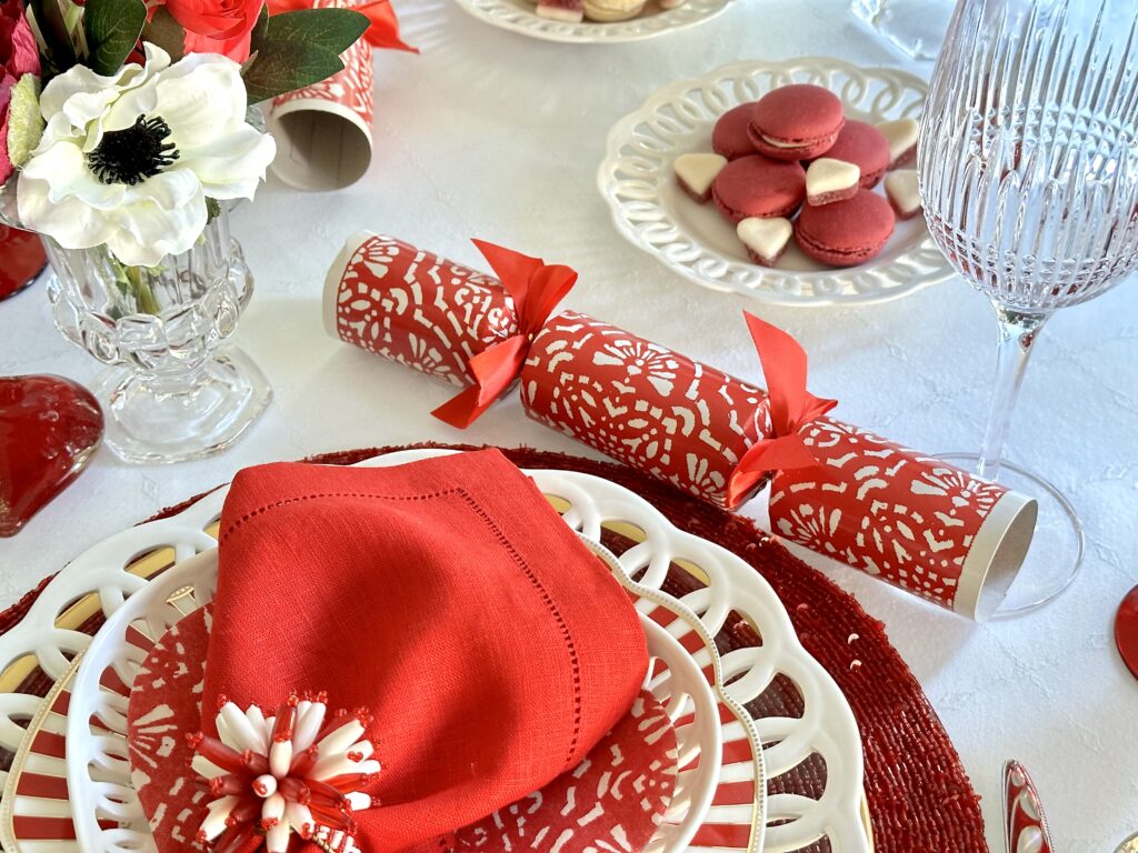 A Red and White Valentine’s Day Tablescape