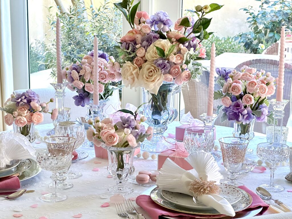 A Romantic Valentine’s Day Tablescape