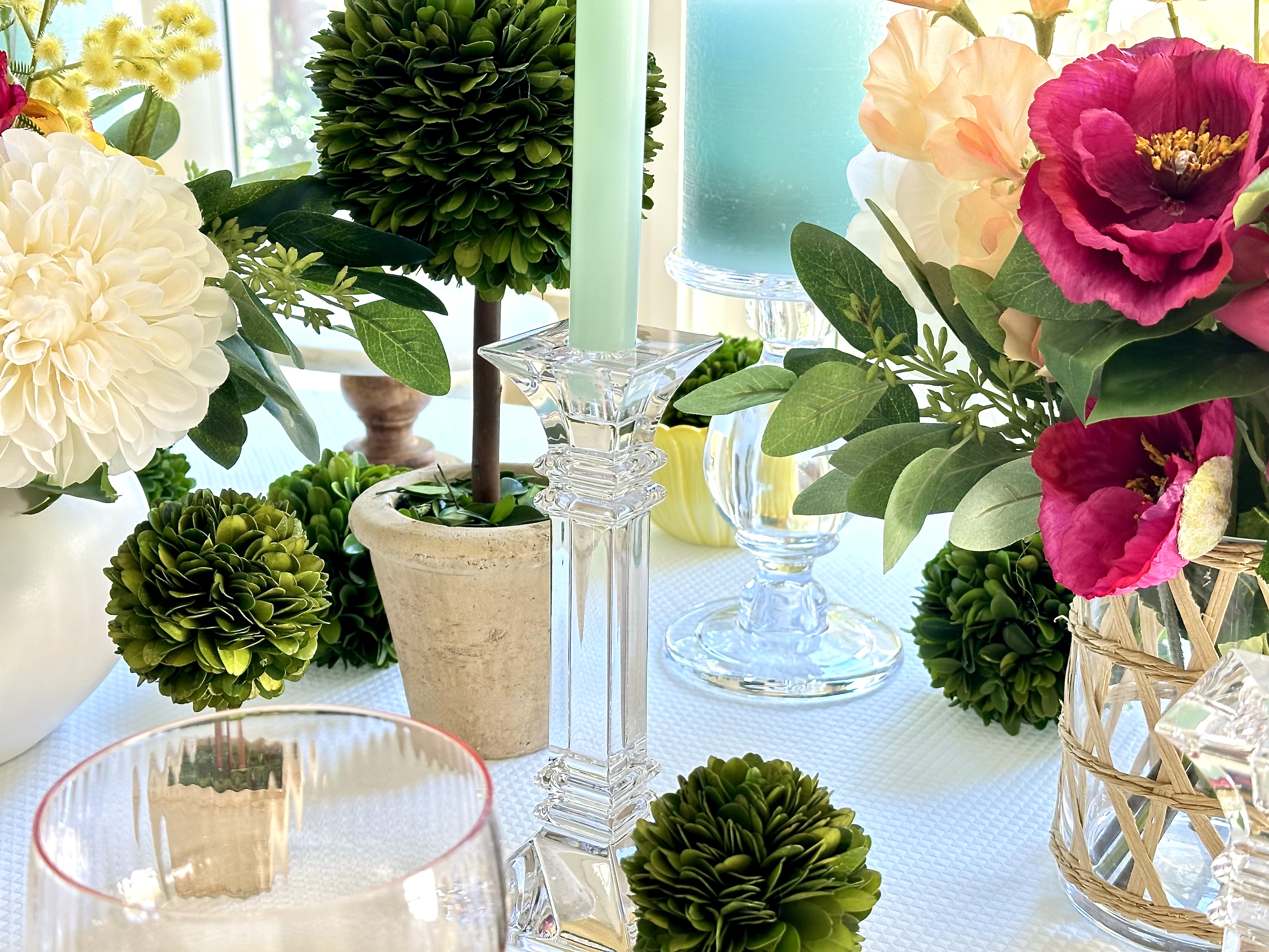 A Vibrant Spring Tablescape