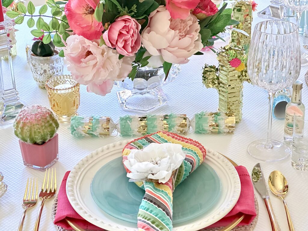 A Playful Cinco de Mayo Tablescape