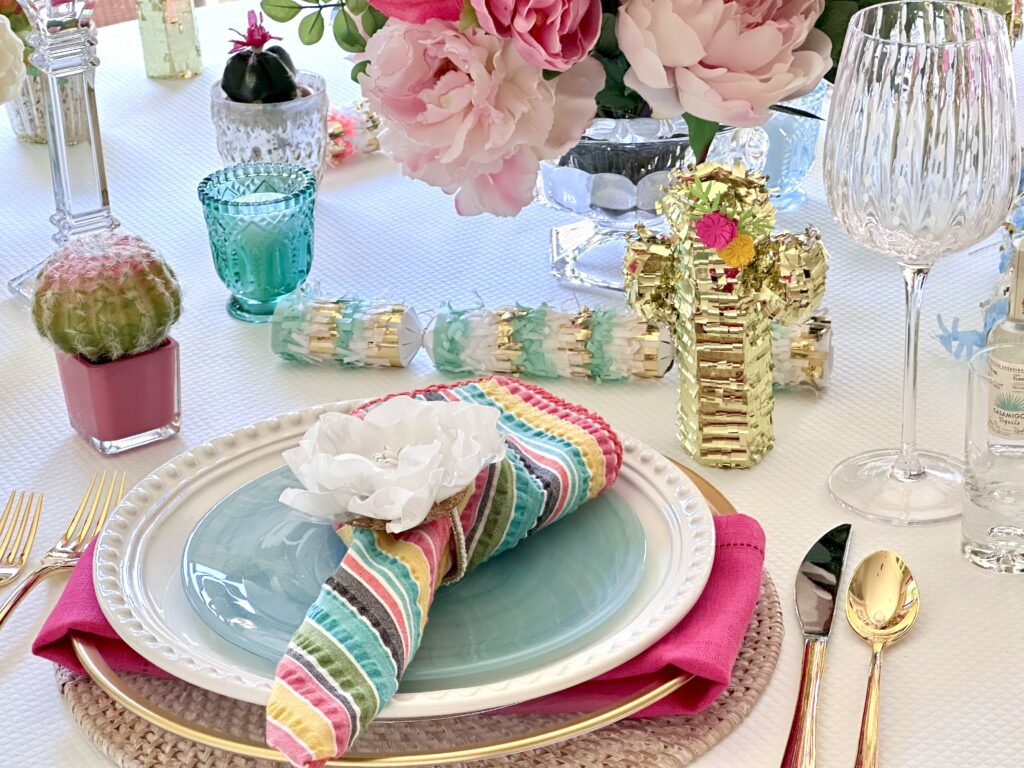 A Playful Cinco de Mayo Tablescape