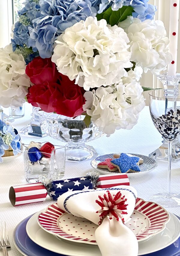 An Elevated Fourth of July Tablescape